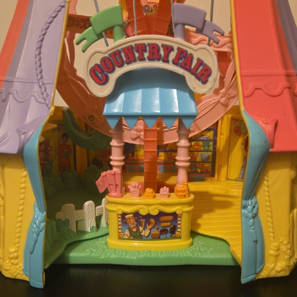 Fisher-Price Sweet Streets Country Fair Carnival - Picture 4 of 13